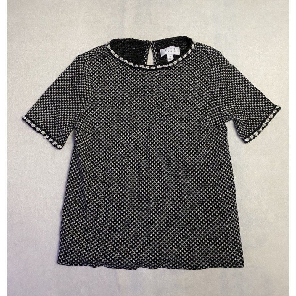Elle short sleeve black and white textured shirt size medium beaded sleeve neck